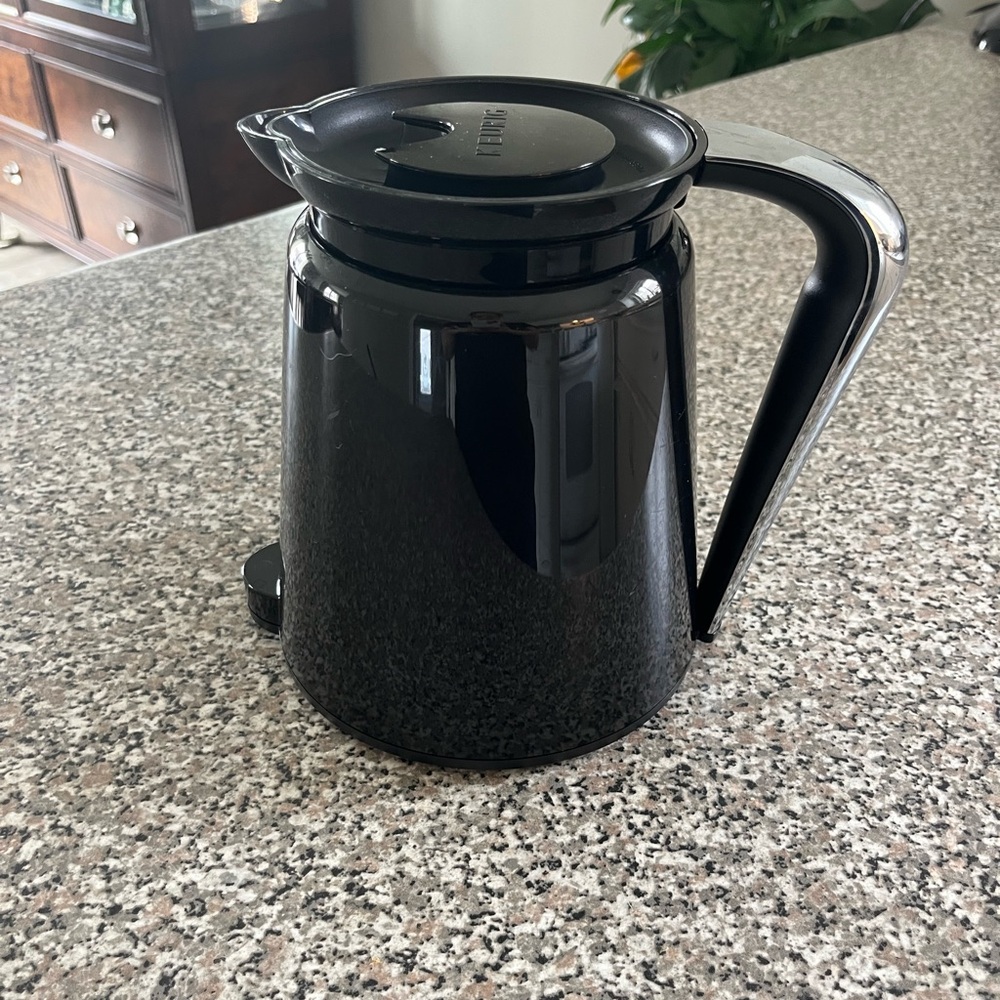Keurig 2.0 plastic carafe